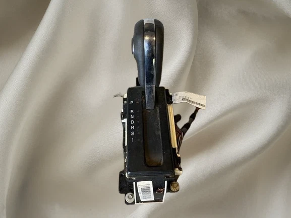 2009-2012 Ford F150 F250 SD F350 S.Duty AT Floor Gear Shifter Assembly - Image 2 of 4