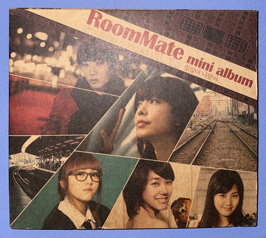 SNSD [RoomMate 1st MINI ALBUM] AUTOGRAPHED SIGNED ALBUM GIRLS