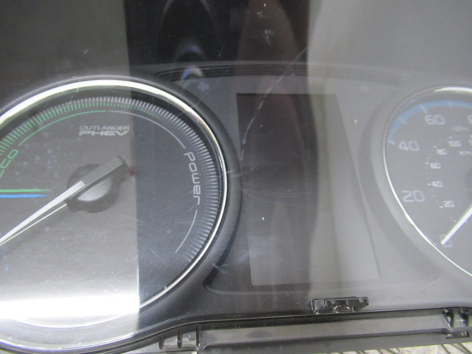 2018 MITSUBISHI OUTLANDER PHEV 4x4 2.0 HYBRID AUTO MK3 ESTATE SPEEDOMETER *7944 - Image 2 of 4