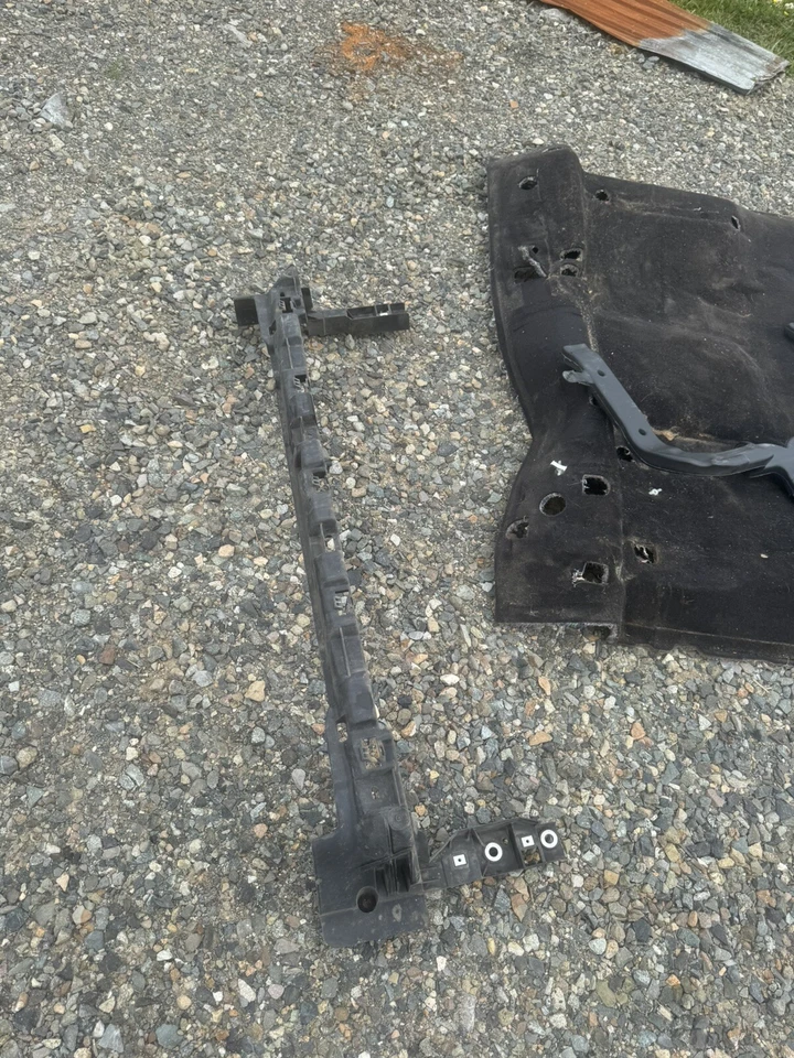 Refuerzo de rejilla para Ford F-250 Super Duty 11-16 F350 F450 inferior BC3Z17A792B Foto 4 de 4