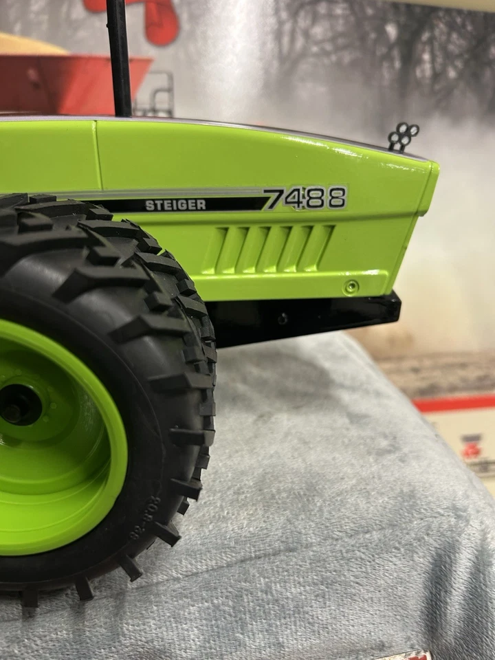 Ertl 1/16 Farm Toy Custom Steiger 7488 2+2 4WD Tractor LQQK - Image 4 of 4