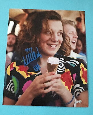 Millie Bobby Brown  -  Stranger Things  - signed, original Autogramm !!!