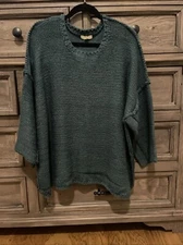 Women’s Teal Boutique Top Easel Brand S/M