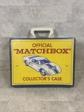 Vintage 1966 OFFICIAL MATCHBOX SERIES COLLECTORS CASE - no cars