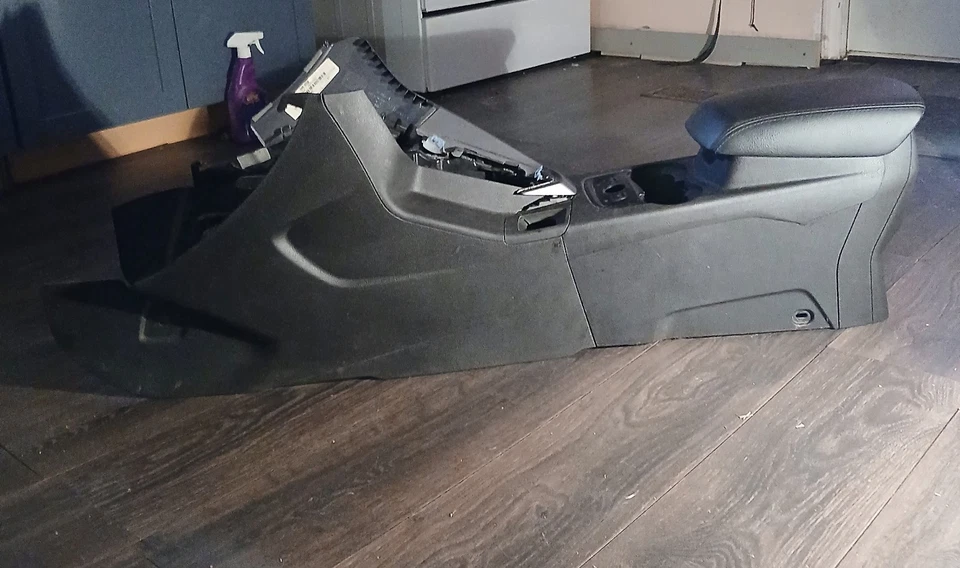 Console central Ford Focus 2012-2014 armazenamento/montagem compartimento quadro acabamento preto - Imagem 4 de 4