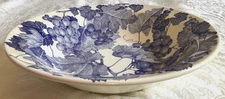 Vintage La Primula Quadrifoglio Ceramica Veggie Bowl Blue White Grape Leaves 10”
