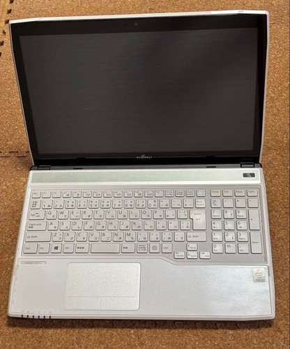 Fujitsu LIFEBOOK AH56/M Intel Core Core i7 470MQ 2.20GHz HDD 1TB RAM 8GB - Picture 2 of 14