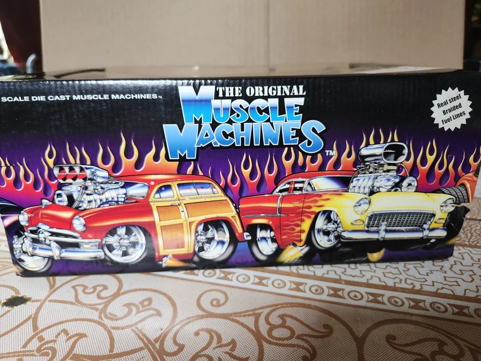 41 Willys Coupe in Rare Purple Muscle Machine. Nice New in The Box 1:18 scale - Image 4 of 4