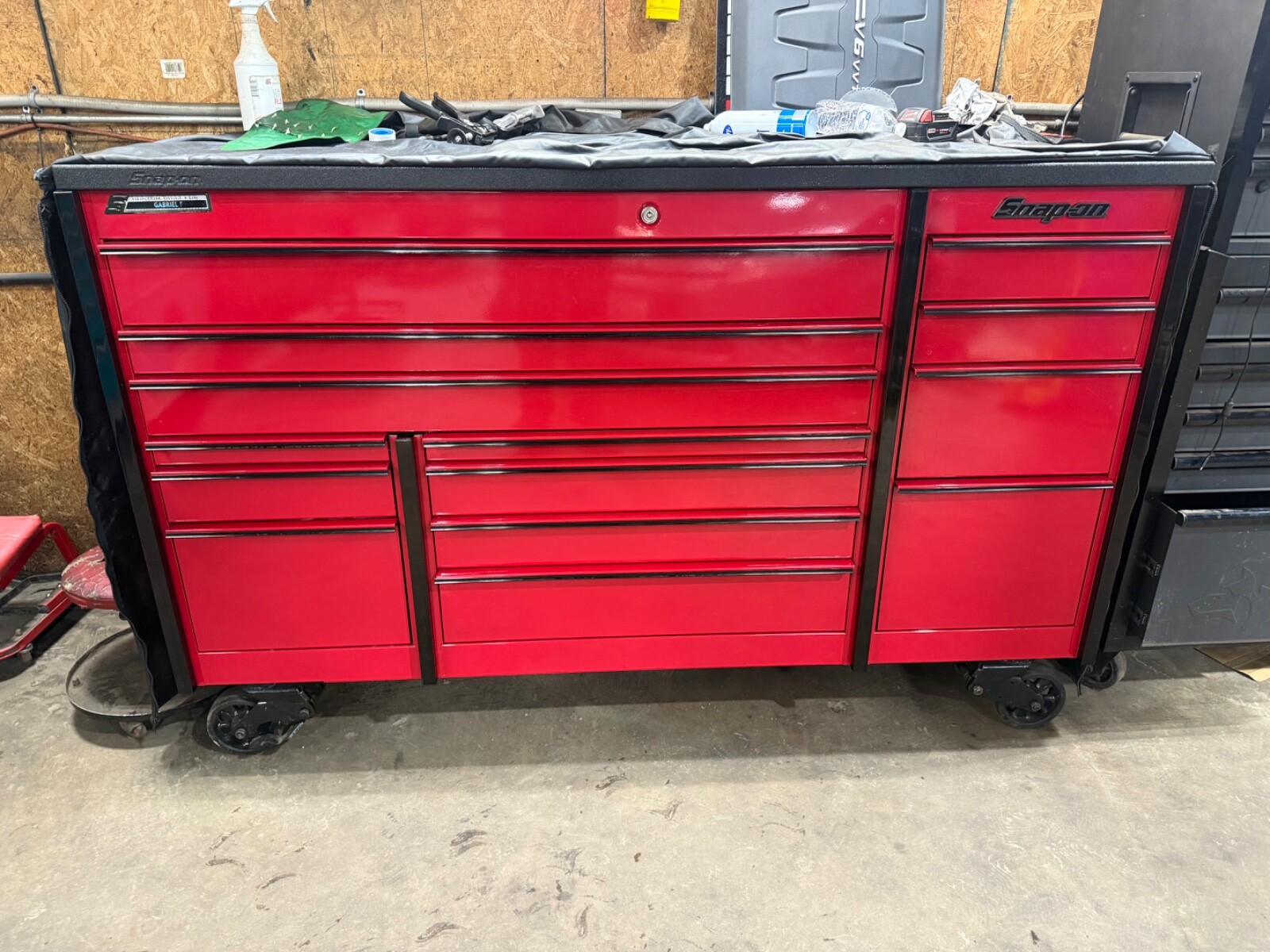 tool box with wheels snap on