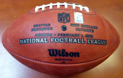 RUSSELL WILSON AUTOGRAPHED SUPER BOWL XLIX LEATHER FOOTBALL SEAHAWKS RW 105020 - Picture 4 of 6