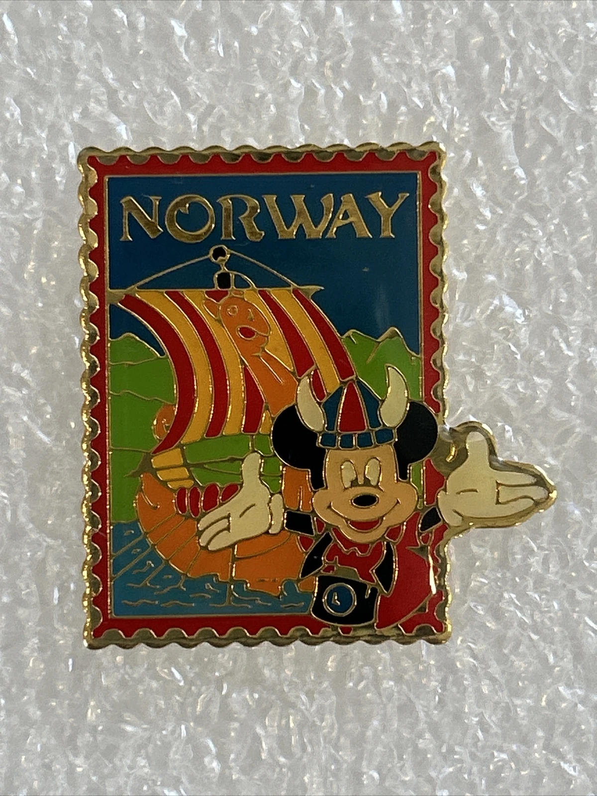 DISNEY MICKEY MOUSE AS VIKING EPCOT WORLD SHOWCASE NORWAY PIN MADE IN TAIWAN