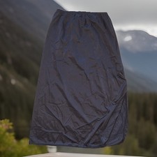 VANITY FAIR Half Slip Black Size M 32 Lace Trim 11-260 Vtg 33  long 20" slit