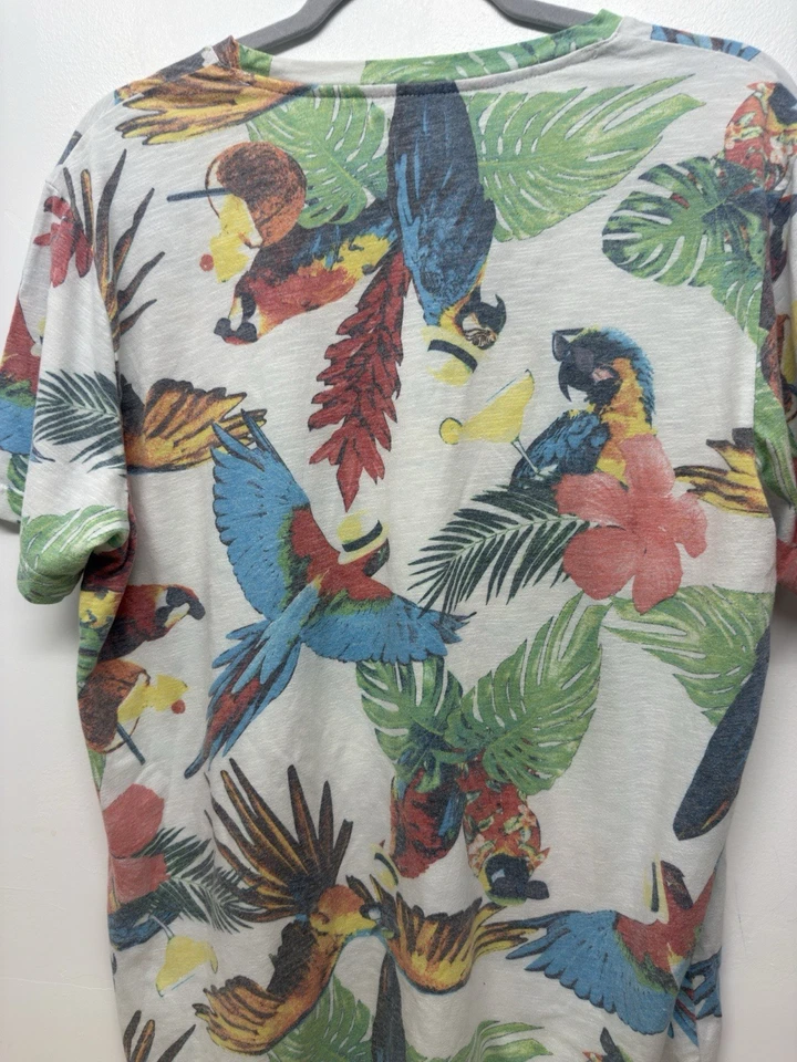 Men's LEVI'S LEVI STRAUSS Parrot Floral Tropical T-Shirt Tee XL Hawaiian #2 - Image 4 of 4
