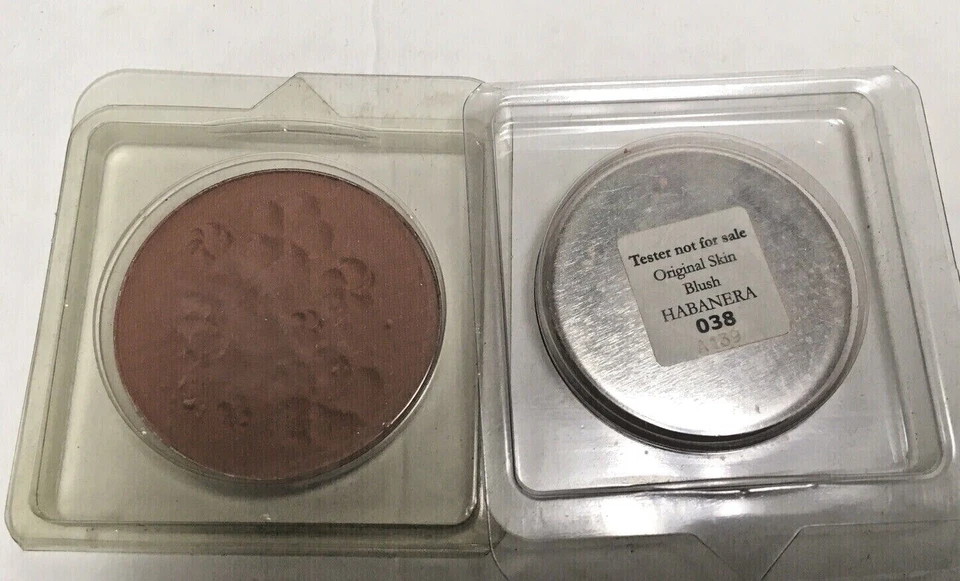 Lote de 2 rubores Rouge Bunny cada color se venden por separado nuevos sin caja como se muestra Foto 3 de 3