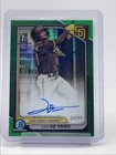 LEO DE VRIES 2024 BOWMAN CHROME 1ST GREEN REFRACTOR AUTOGRAPH AUTO /99 Q4728