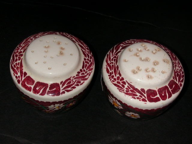 Lei Lani Vernon Kilns Don Blanding Salt + Pepper Shakers