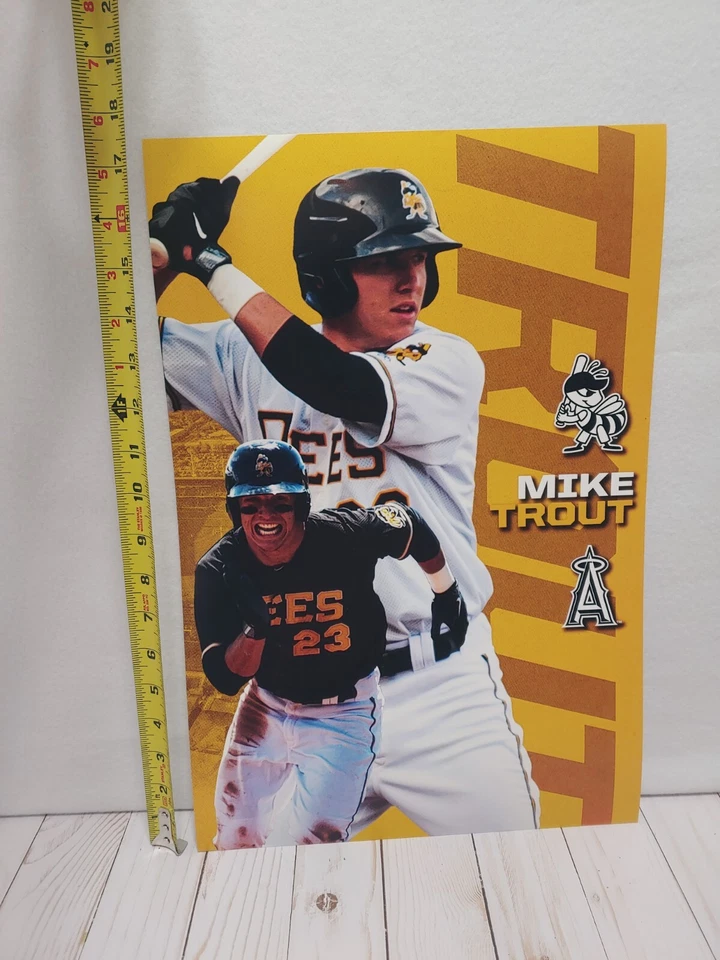 Póster Mike Trout Pin Up MiLB AAA Salt Lake Bees Stadium Giveaway 12x18" Angels Foto 3 de 4