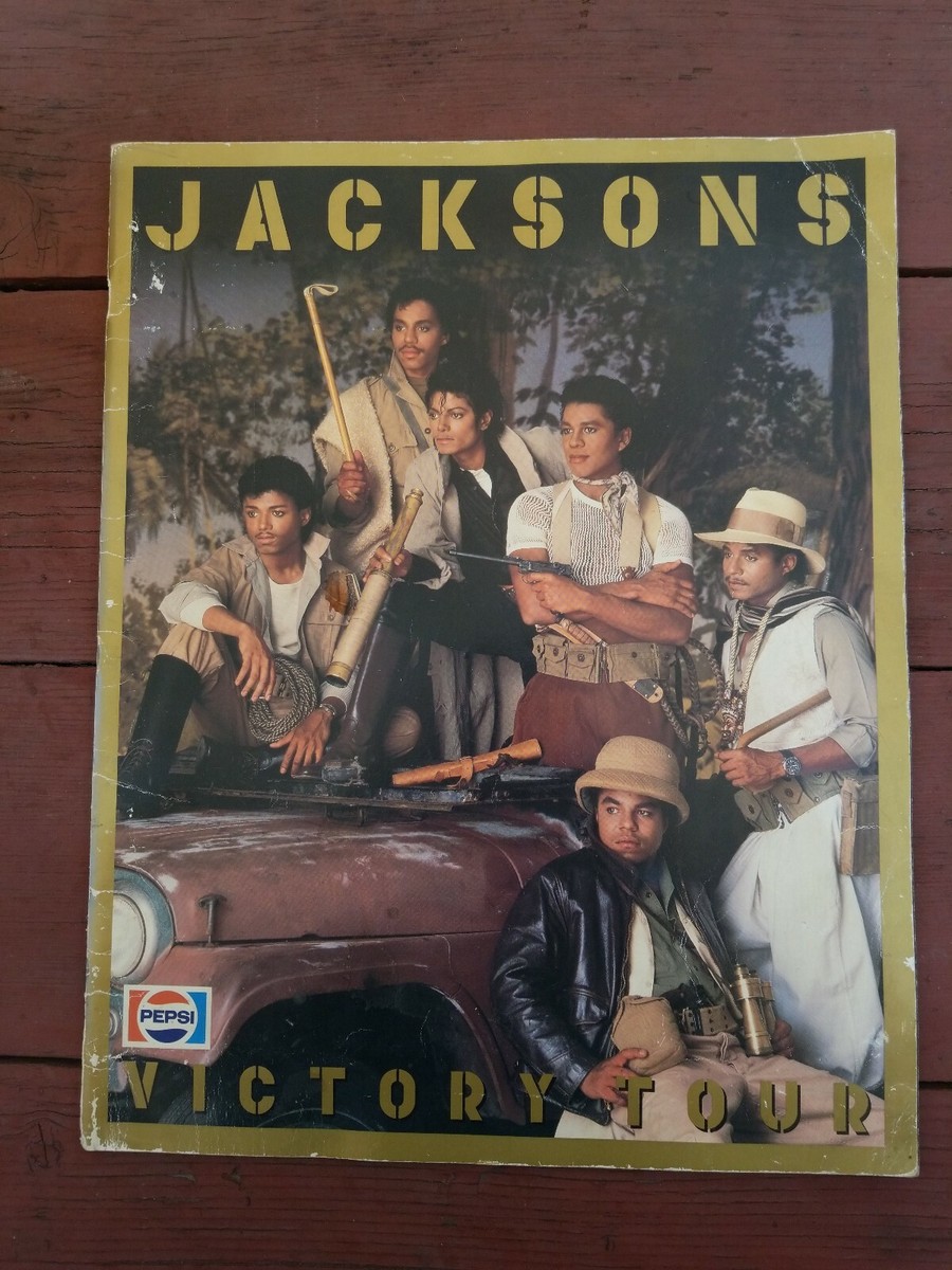洋書　マイケル・ジャクソン　ビクトリーツアー Michael Jackson : The Victory Tour: Rh Value Publishing
