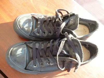 black leather converse size 6