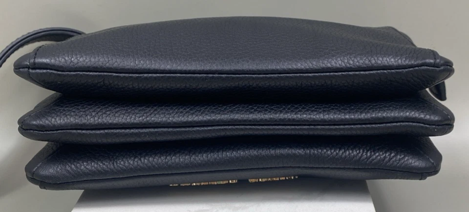 Vince Camuto Clutch Wristlet 100% Couro Genuíno Preto com Cabo Largo - Raro - Imagem 4 de 4