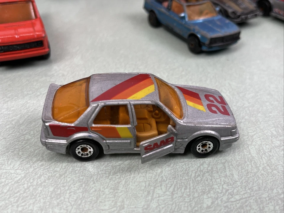 Vintage Matchbox Cats Lot 1980s SAAB Corvette Ferrari Sheriff With 1983 Car Case - Image 3 of 4