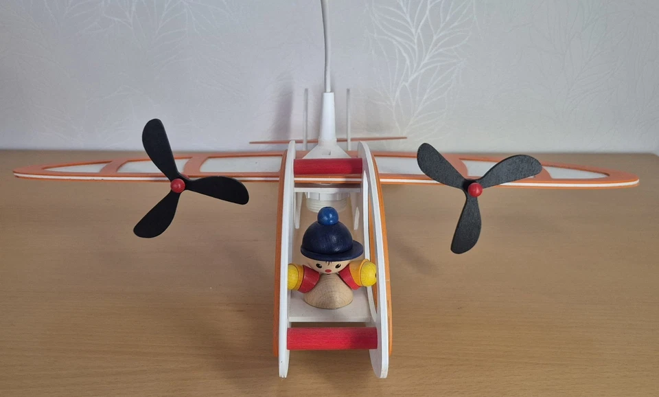 Pendelleuchte Flugzeug mit "Joe" weiss/orange von Elobra 125557 - Bild 4 von 4