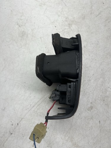 TOYOTA AVENSIS MK1 97-03 OFF PRESA D'ARIA LATO GUIDATORE, SURROUND E INTERRUTTORI - Foto 7 di 7