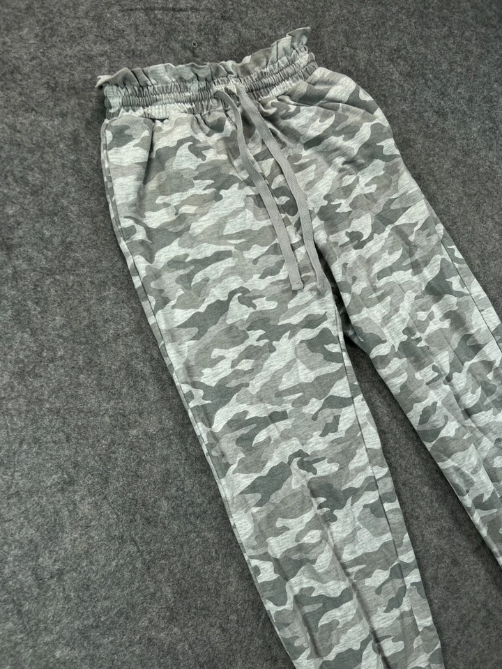 No Boundaries Sweatpants Juniors 3/5 White Camo Ruffle Waist Ladies - Image 2 of 4