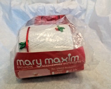 Mary Maxim 19613 Candy Can Lace Ornament Kit makes 12 Crochet