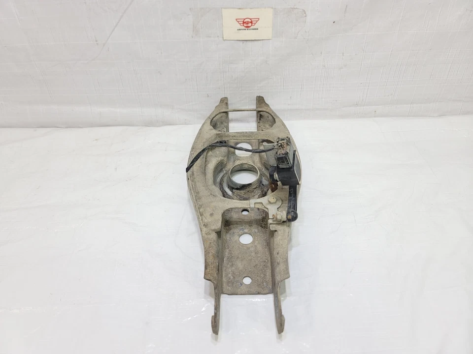 2007-2013 BMW 328i 335i Rear Lower Control Arm Right Passenger Side 33326772899 - Image 3 of 4