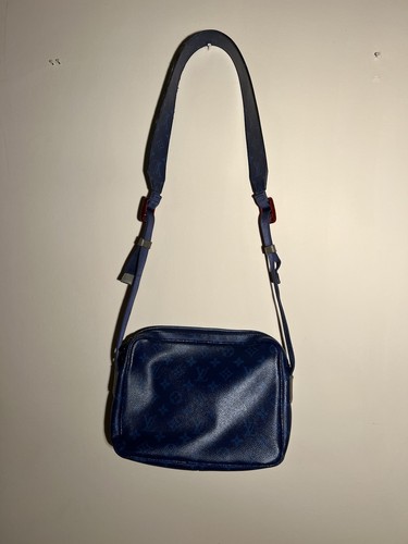 Louis Vuitton Messenger PM Outdoor Shoulder Bag M43829 Monogram Pacific Blue - Picture 3 of 15