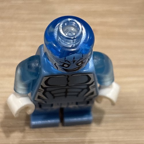 Lego Electro Minifigure - Medium Blue Outfit, Trans-Medium Blue Head - sh0105 - Picture 7 of 9
