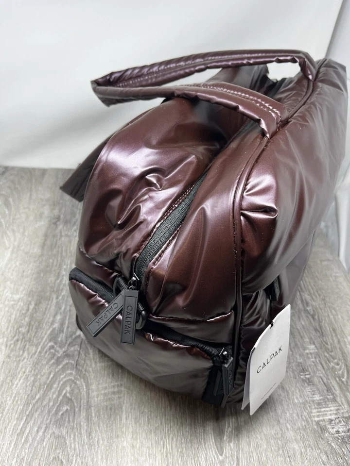 Bolsa de viagem CALPAK nova com etiquetas Borgonha 16" A x 12" L X 8" D Luka com alça de ombro - Imagem 2 de 4