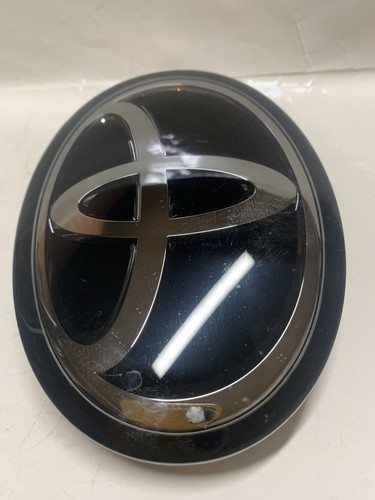 2020-2023 TOYOTA COROLLA OEM CRUIS CONTROL DISTANCE RADAR SENSOR WITH EMBLEM - Picture 12 of 15