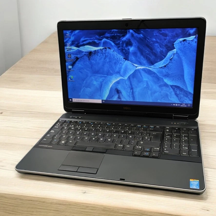 Dell Latitude E6540 · i5-4300M · 4GB · 500GB, foto 1 de 2
