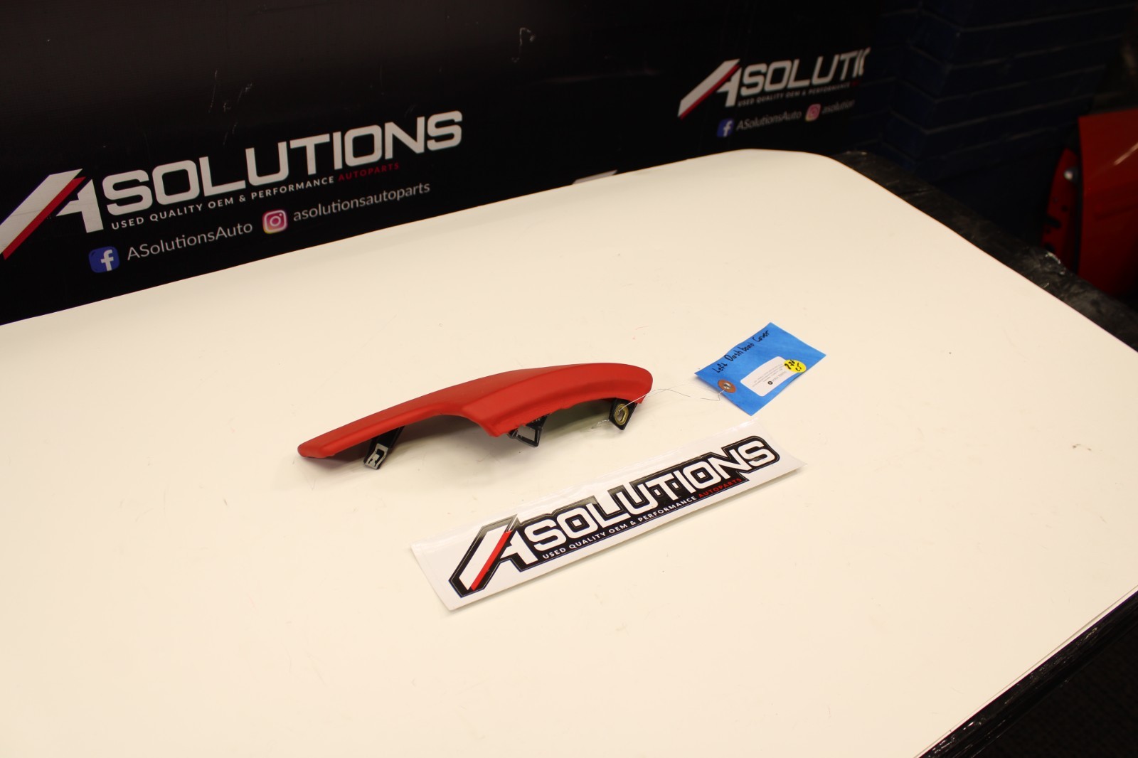 Lamborghini Huracan LP580 RH Dash Panel Front Section 4T1857037C OEM Red