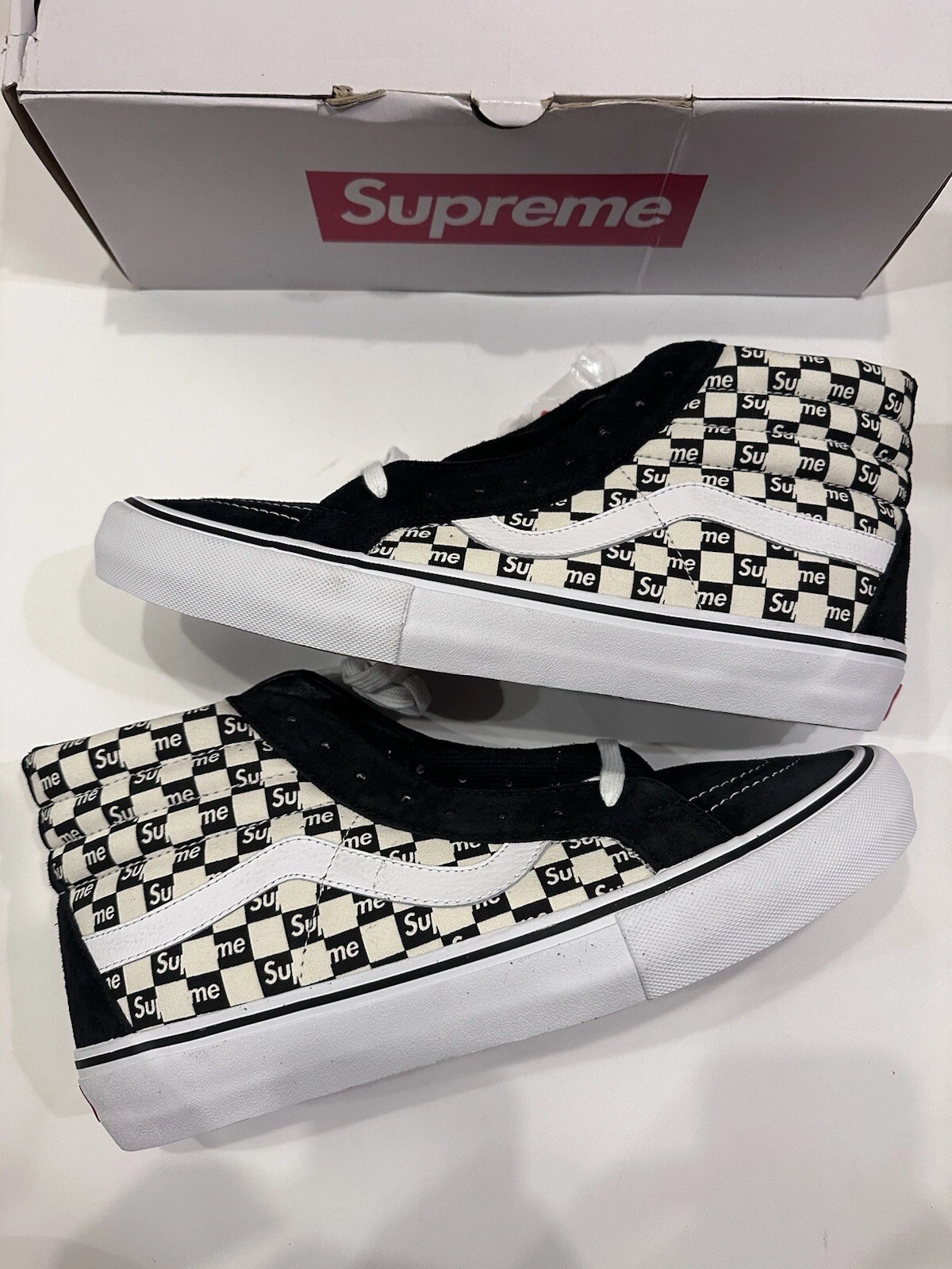 Taille 12   VANS Sk8 Hi x Supreme noir à carreaux