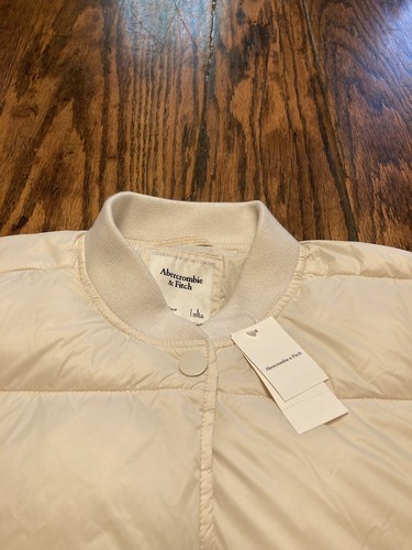 NWT Abercrombie & Fitch Bomber Puffer Jacket Cream Large Insulated MSRP $140 - Picture 4 of 14