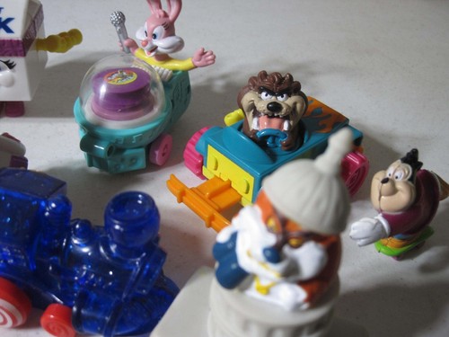 90s Restaurant and Other Small Toys LOT 25 Toys - Picture 4 of 8