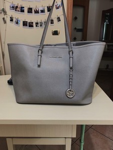 michael kors saffiano jet set tote