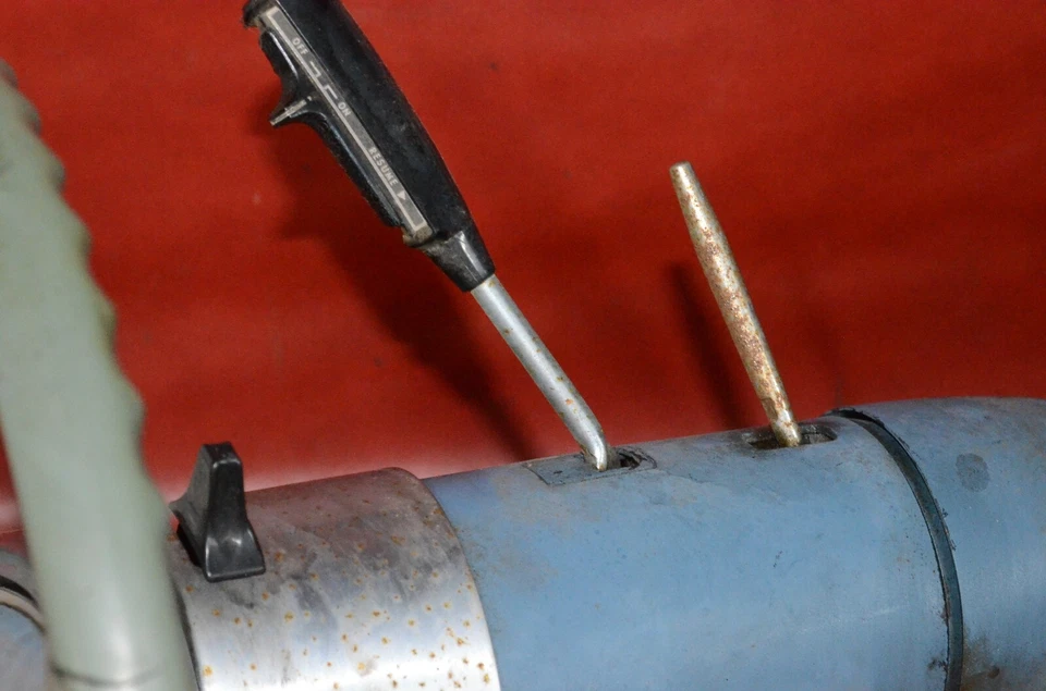 Vtg 1974-78 Chrysler New Yorker Tilt Telescoping Steering Column Wheel Mopar OEM - Image 3 of 4