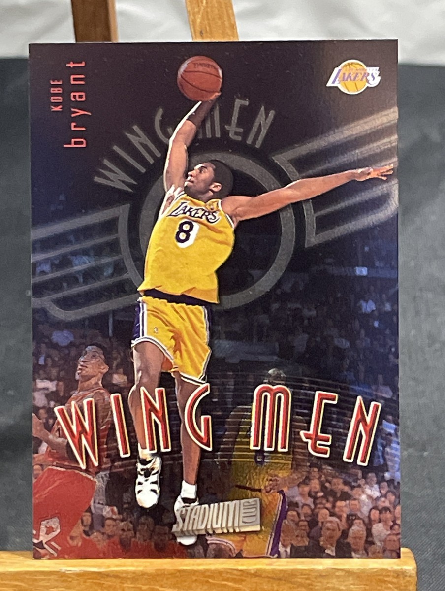 KOBE BRYANT 1999 Topps Stadium Club “Wing Men” Insert Card #W1