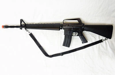 WELL U.S. Military Army/Marines M-16 Airsoft Assault Rifle/Gun/Prop + Many Extras NEW