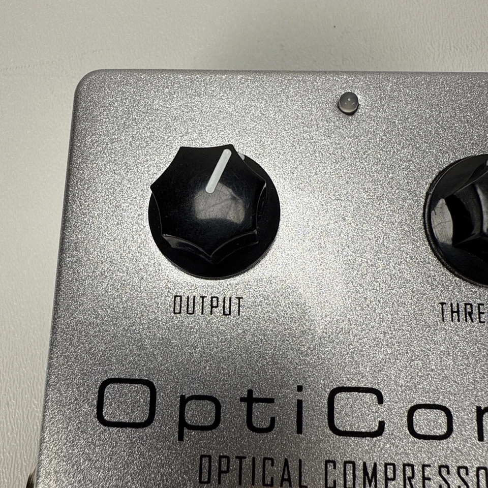 Pedal compresor óptico BBE OC-5 OptiComp | Probado y funcionando Foto 3 de 4