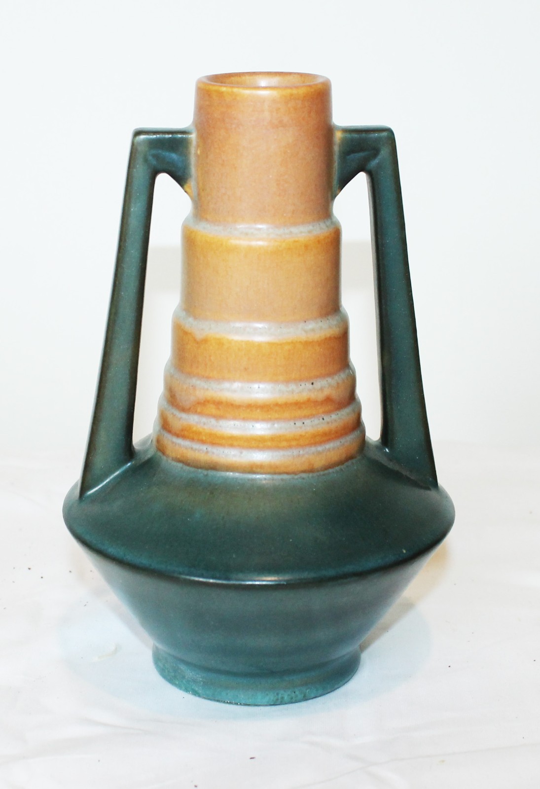 Roseville "Futura" Shape 382-7 - Telescope Vase
