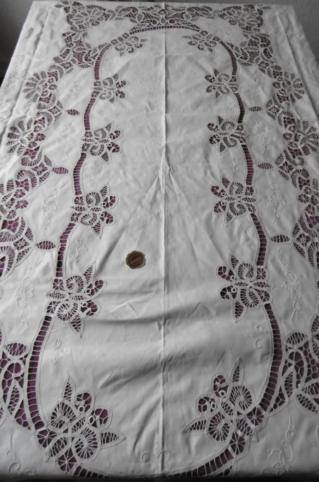 Nappe et 12 Serviettes avec Dentelle et Broderies dans la boite d'origine - Photo 3/4