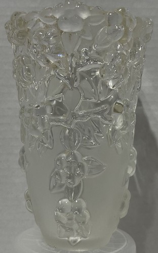 VTG Mikasa 6.25" Crystal Glass Vase Frosted Embossed Floral Vase Carmen - Picture 4 of 5