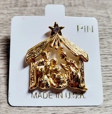 Vintage Christmas Nativity Manger Scene Gold Tone Brooch Pin