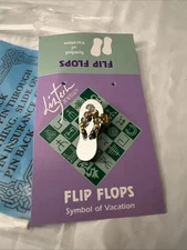 LIZTECH JEWELRY PIN BROACH SIGNED Dated 05 Flip Flop Sandal Gold And Silver