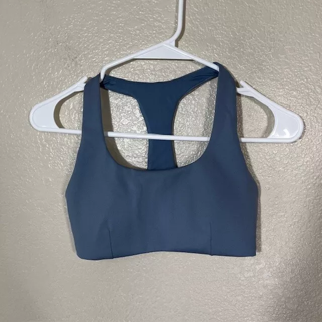 vuori elevation racer back athletic logo tank-bra